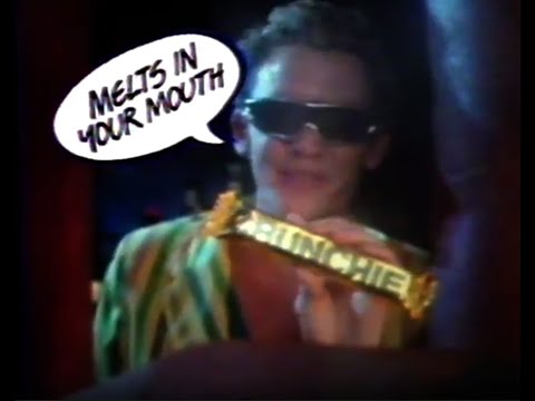 CADBURY'S CRUNCHIE (1981) - Chocolate Honeycomb bar - TV Ad