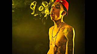 Wiz khalifa Ft. Chevy Woods & Neako - Reefer Party