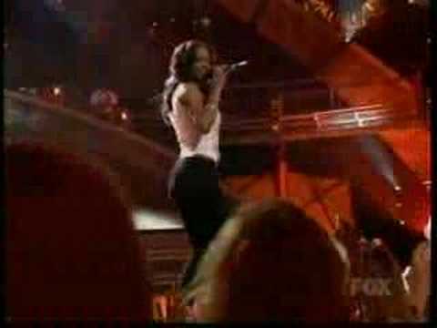 American Idol 7 - Top 3 - Syesha Mercado - Hit Me Up