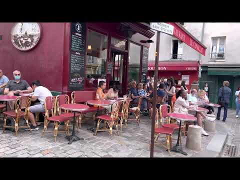 Live traditional french music in Paris 4k