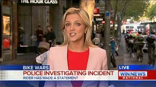 preview picture of video 'Melbourne Cyclist doored by a TAXI passenger on Collins Street, Melbourne'