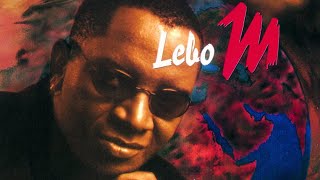 Lebo M – The Lion Sleeps Tonight (1995) | El retorno de la raíz Zulú a Disney