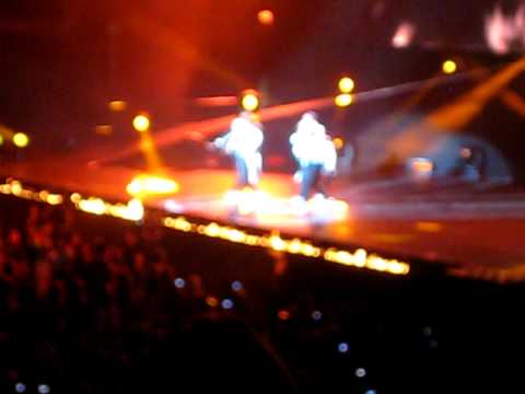 Umbrella- JLS O2 Arena