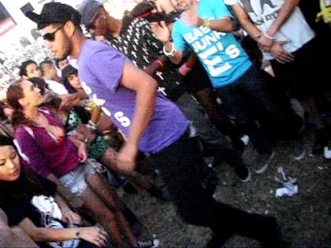 [MST] BAss Junk-E's Shuffling @ EDC2010