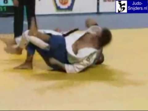 Judo 2009 Tallinn: Marmeljuk (EST) - Blach (POL) [-81kg].