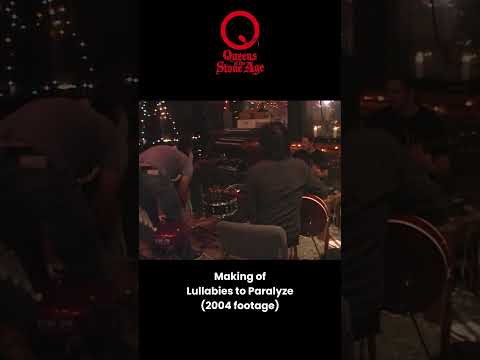 The Blood Is Love - Queens Of The Stone Age