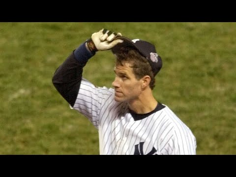 WS2001 Gm5: Yankees fans chant for O'Neill in 9th