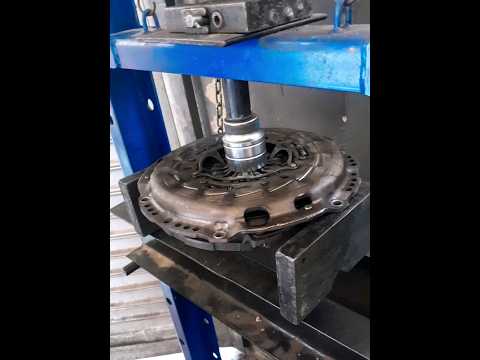How to press clutch pressure plate
