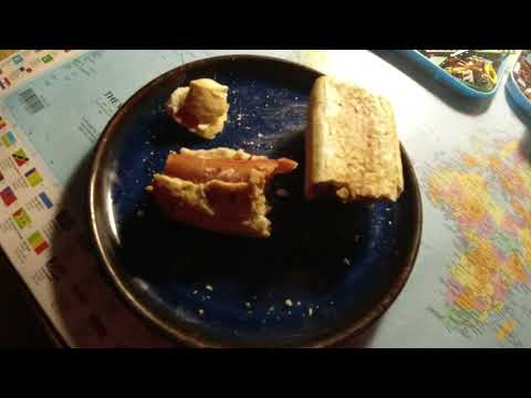 MongoTV_10530 - SPISER LUN KYLLING PØLSEHORN LØRDAG NAT