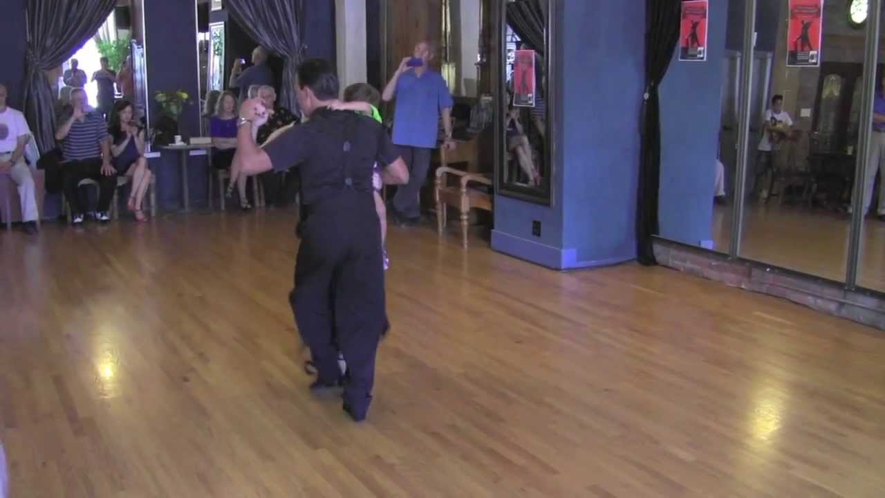 Video thumbnail for Demo Milonga Lesson Nicolas Georgina & Oscar Mandagaran Julio 2013