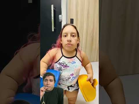 terlikleri yanlış giymişsin 🤣🤣