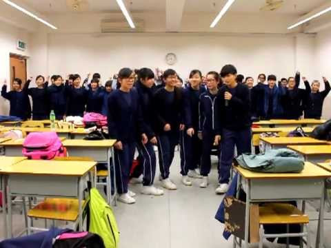 F6Dinosaurs - Waiting for the end x E.T.