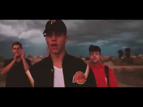 Young Souls x Aleko - ¿Alguien habla francés?