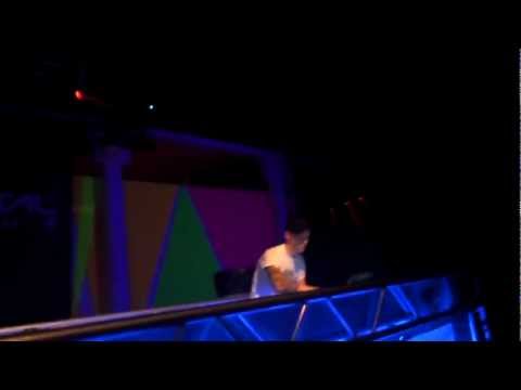 Noisekick's Ontbindingsdrang - Tripped 2