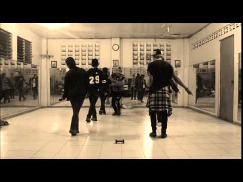 INFINITE -BAD -ROYALE BLU COVER