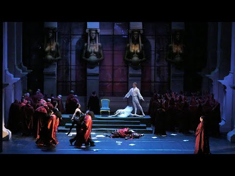 Отзвук на зрители „Бал с маски“ от Джузепе Верди в Софийската опера