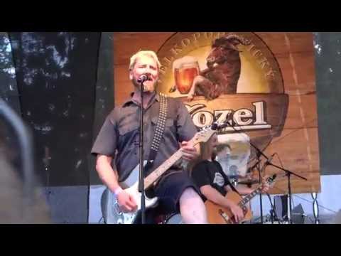 Divokej Bill - Dávno, live