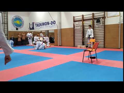 Taekwon-Do ITF Pardubice - Lucie Kratochvílová - zkoušky I. dan - speciální techniky