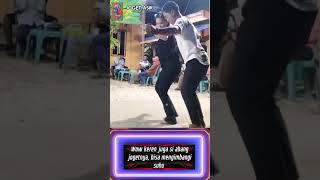 Download lagu Wow keren juga si abang jogetnya, Bisa imbangi suhu #shorts #dance #hiburan mp3