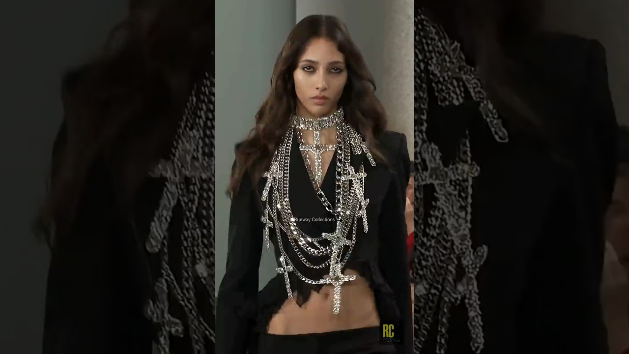 Yasmin Wijnaldum for Blumarine SS26 🖤