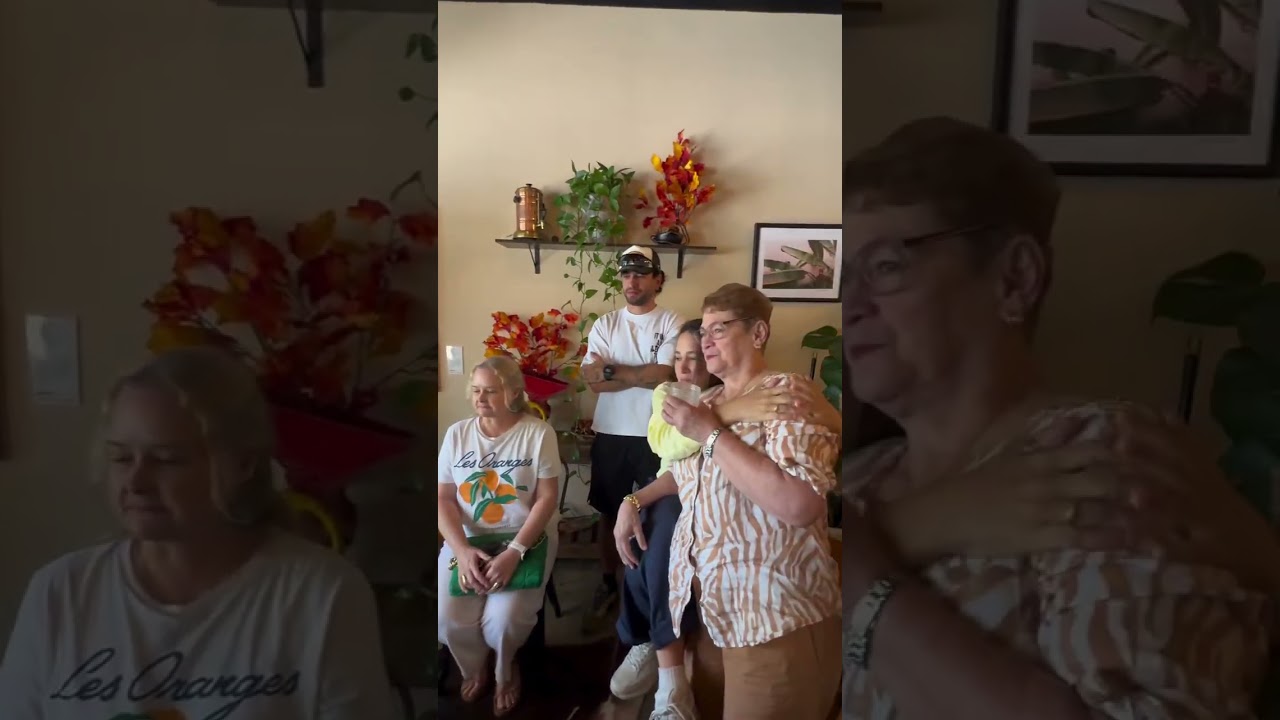 Promotional video thumbnail 2 for Agua de Coco