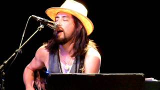 Jackie Greene "Don't Let The Devil Take Your Mind" 5-03-11 FTC Fairfield, CT