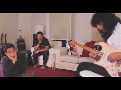 naim daniel menangis mendengar petikan gitar man kidal