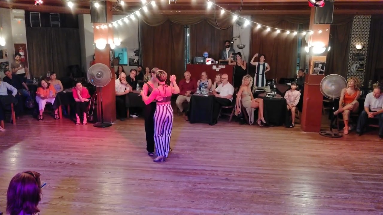 Video thumbnail for Natalia Fures y Sabrina Silva