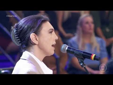 Adriana Calcanhotto canta ''Estrela, Estrela'' no programa ''Altas Horas'' exibido em 18/05/2024