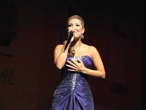 Susie Garcia-Mariachi Vargas Extravaganza 2011- Hay Amores