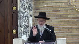 'מאי חנוכה' | הגאון הרב יעקב אריאל (ישיבת כרם ביבנה) - התמונה מוצגת ישירות מתוך אתר האינטרנט יוטיוב. זכויות היוצרים בתמונה שייכות ליוצרה. קישור קרדיט למקור התוכן נמצא בתוך דף הסרטון