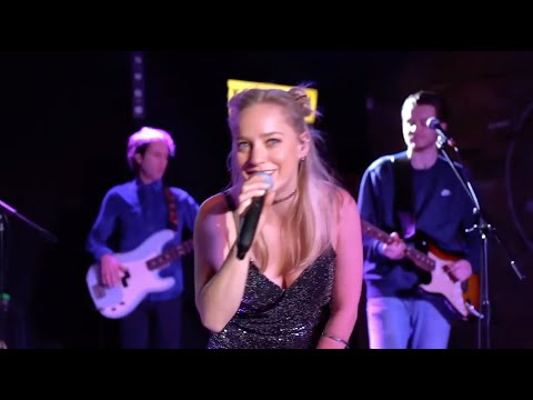 1990s Tribute Band For Hire UK - Live Music For Weddings & Events