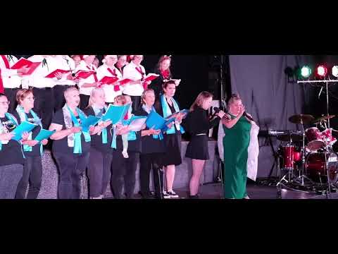 Lady Shaula at Ferny Creek Carols - O Holy Night !