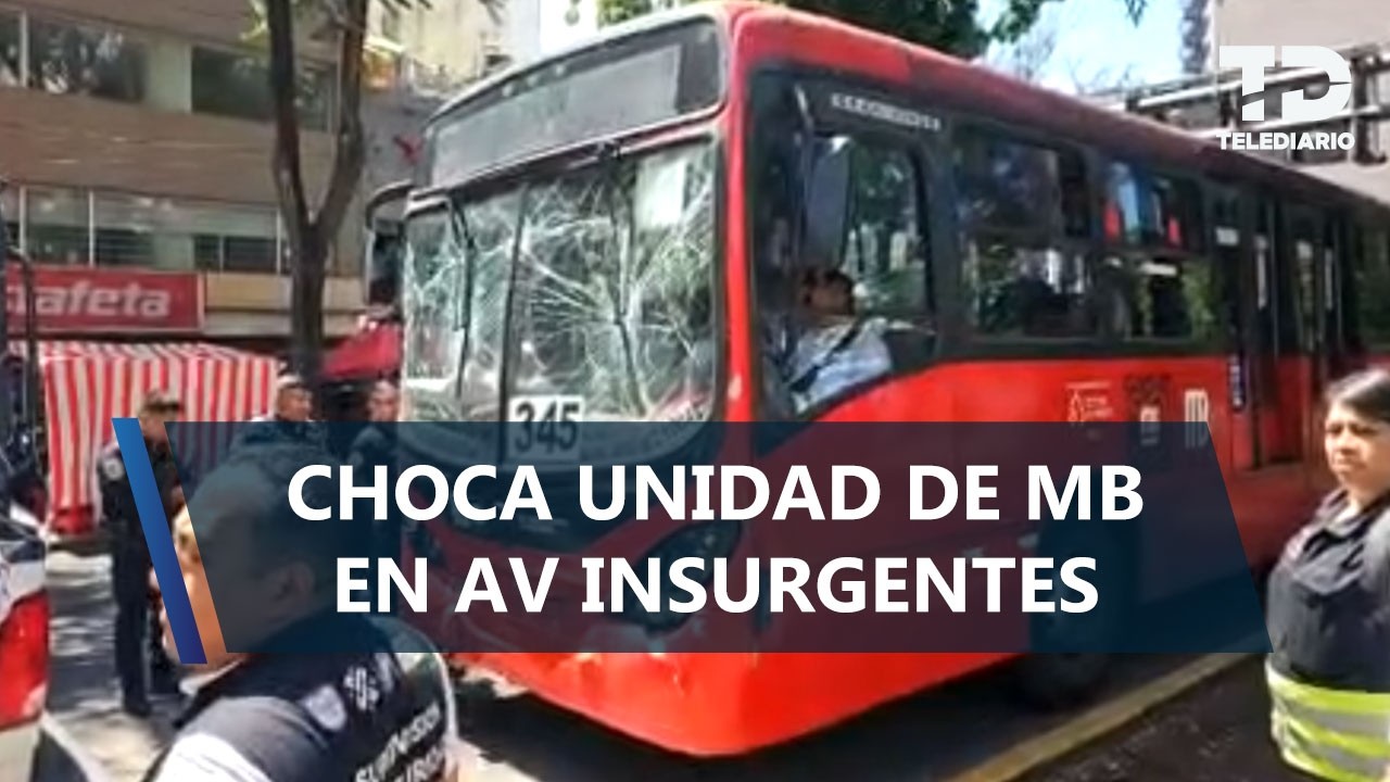 Dos unidades de Metrobús CdMx chocan sobre avenida Insurgentes; hay al menos 17 personas lesionadas