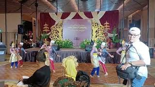 Download lagu TARIAN DIKIR PUTERI by Setia Kesuma Dance Group mp3