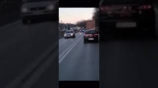 VIDEO: Depășire periculoasă pe DN1 la Bradu - Șoferul a tăiat linia dublă continuă 1 video