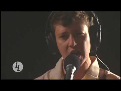 Festival Huế 2014 sẽ có Micachu and the Shapes Heaven Local Live In studio YouTube