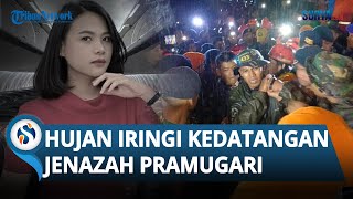 Momen Haru Kedatangan Jenazah Pramugari Korban Pesawat Jatuh, Tiba di Pangkep Diiringi Hujan