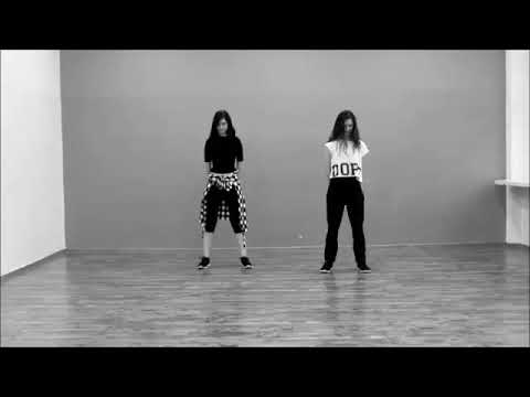 download lagu mp3 mp4 Gerakan Dance Yang Mudah Untuk Pemula, download lagu Gerakan Dance Yang Mudah Untuk Pemula gratis, unduh video klip Gerakan Dance Yang Mudah Untuk Pemula