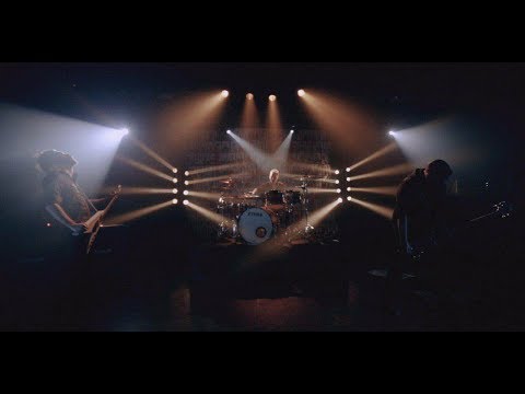 Exiliado - Sin Pena Ni Gloria (Videoclip Oficial) (HD)