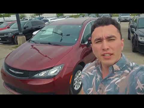 2023 Chrysler Grand Caravan SXT 2WD in Red for sale at Kitchener Chrysler Dodge Jeep Ram in Kitchener, ON