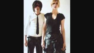 Merde à L'amour Lyrics English Translation