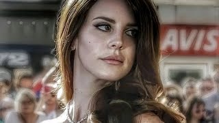 She&#39;s Not Me- Lana Del Rey/ Lyrics On Screen