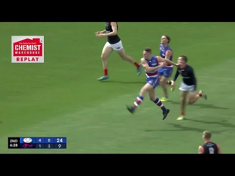Elimination Final Hostplus SANFL Snapshot - Central's Beau Thomas snaps in traffic