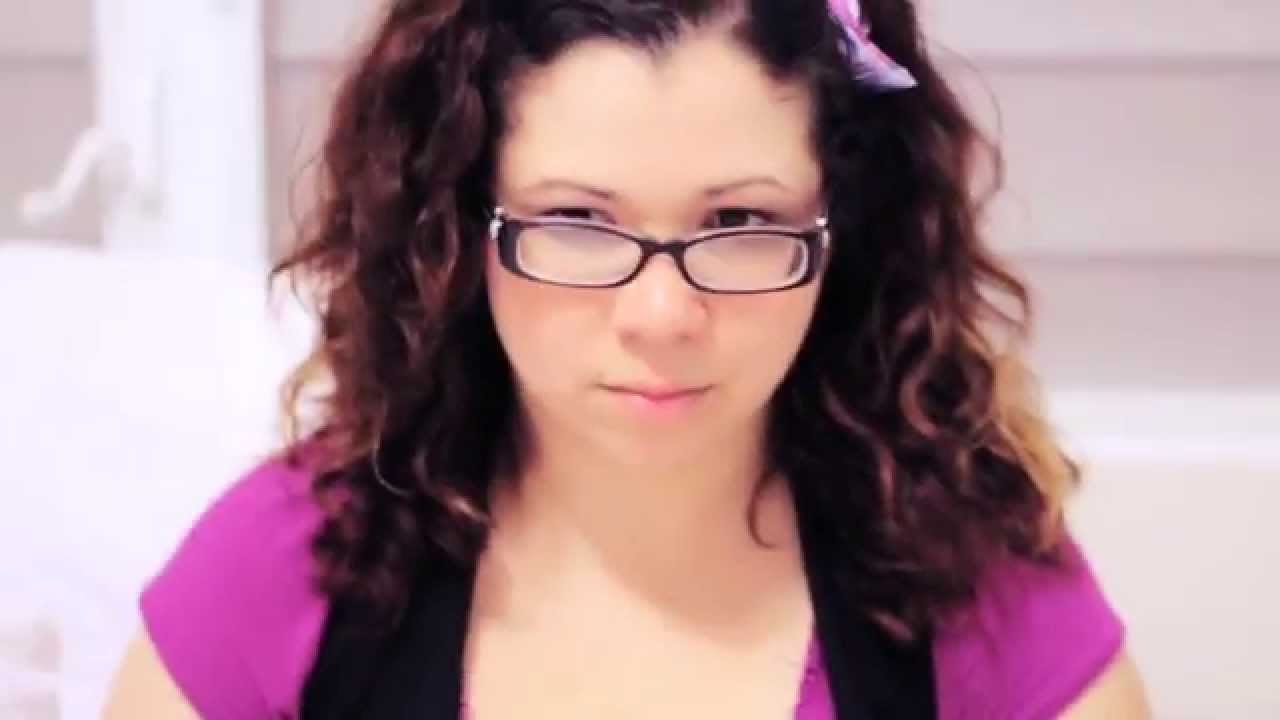 Los Colores de Dora (Trailer Oficial)