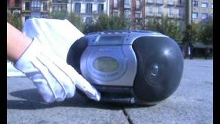 Download lagu Les Jours Tristes - Yann Tiersen mp3