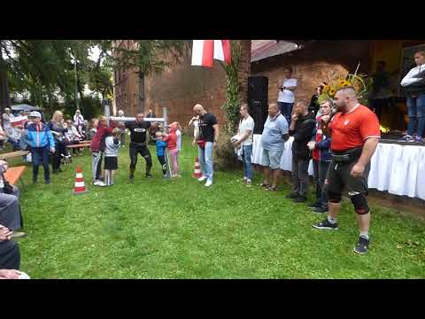 Siłacze w Konwikcie XII