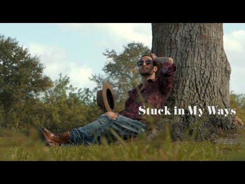 Chris Webby - Stuck In My Ways (Official Video)