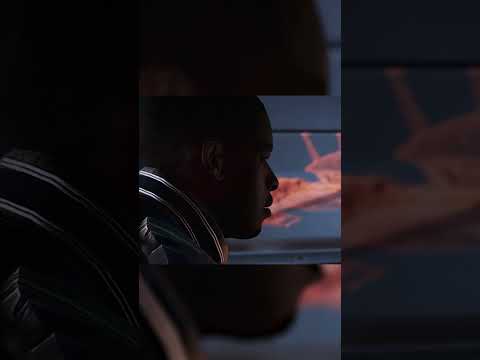 *funny scene* GARRUS nearly dies but at least Shepard likes his news scars - Mass Effect 2