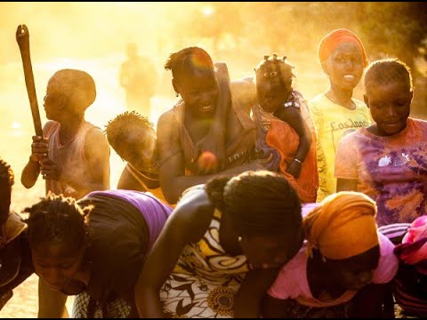 Magno Constantino -  AFROMAGIA